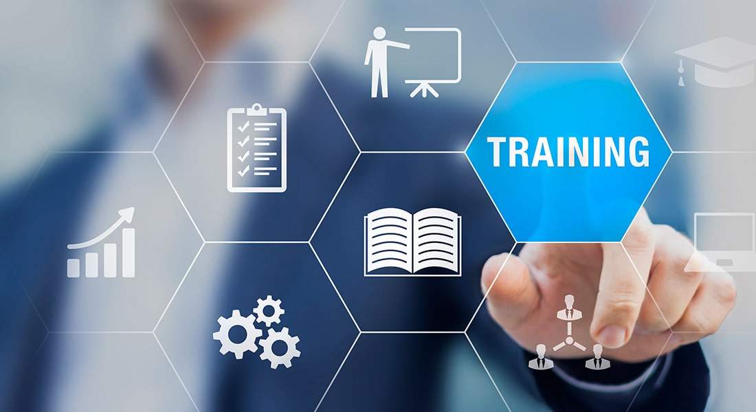 How Multiple Industries Can Utilize Digital Learning for Technical Training [Video]
